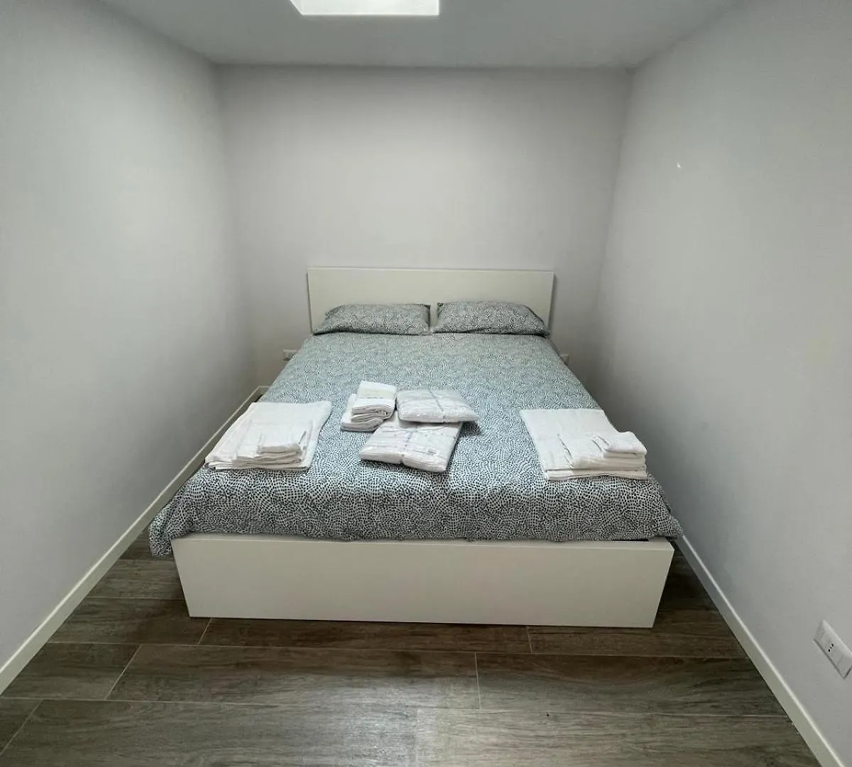 Lux Bresso Park Apartment 0*,
